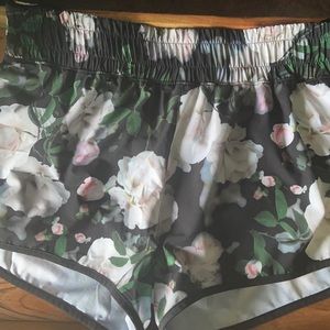 Victoria’s Secret. Women’s medium athletic short